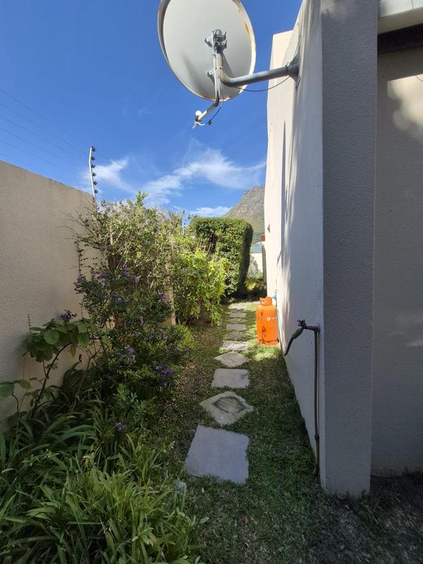To Let 3 Bedroom Property for Rent in Hout Bay Western Cape